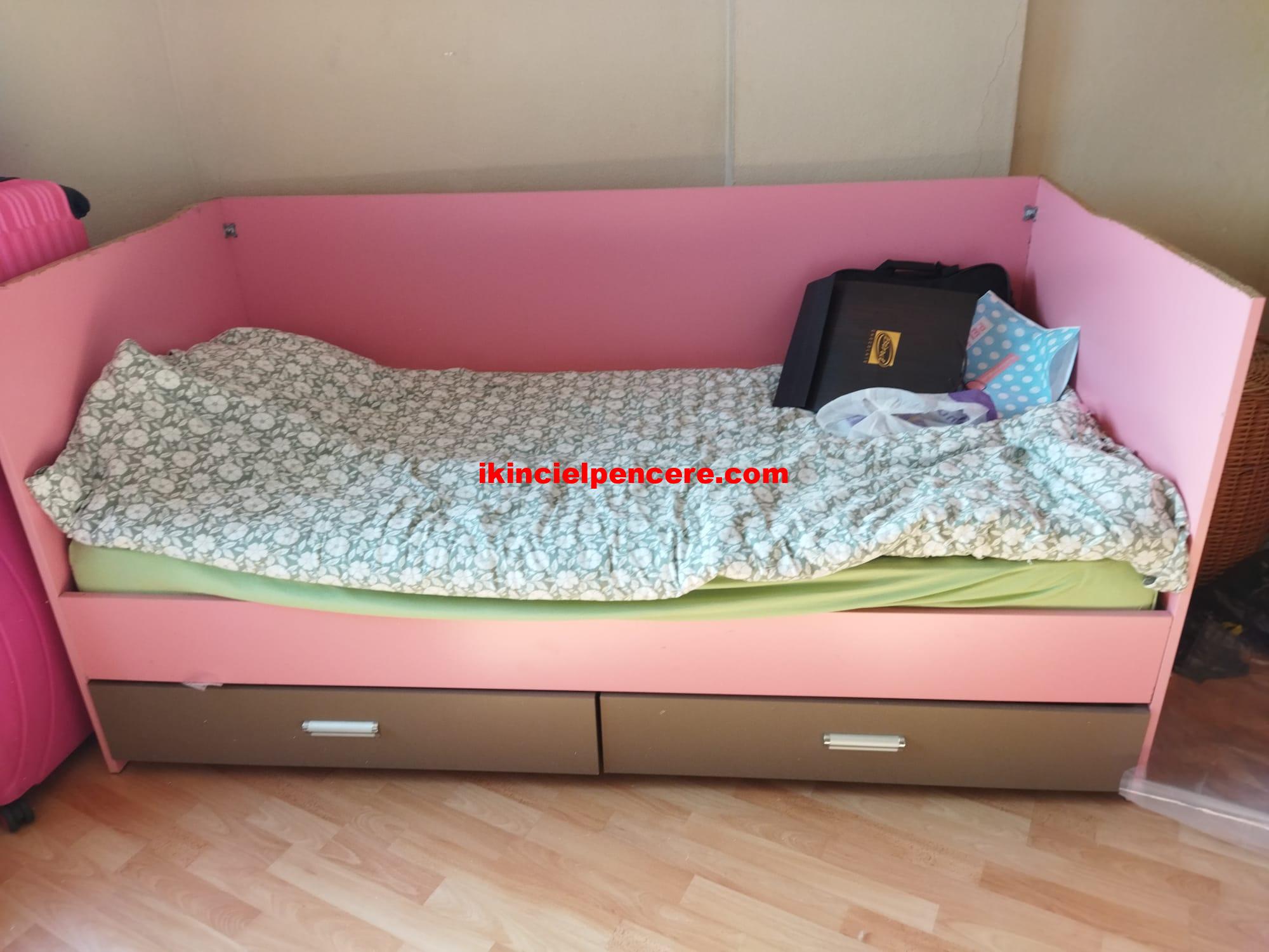 pembe karyola ikinci el divan