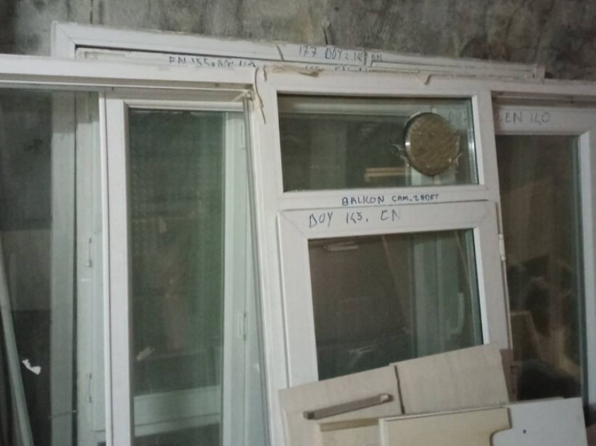 PVC PENCERE KAPI TERAS BALKON KAPATMA ÇIKMA PVC PENCERE KAPI TERAS BALKON KAPATMA CIKMA 1