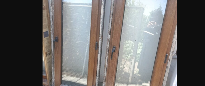 İki adet Kompen cam pencere tek açılmalı İki adet Kompen cam pencere tek açılmalı